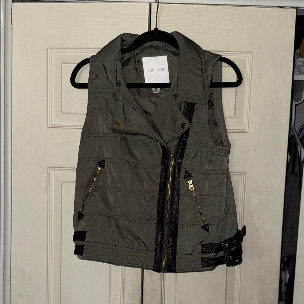 Maurices Green Quilted Vest with Zipper Accents